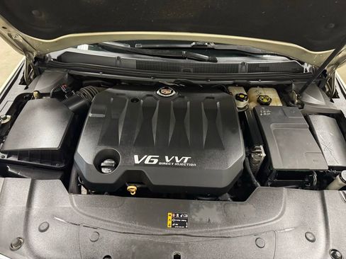 Used 2013 Cadillac XTS Luxury w/ Driver Awareness Package image 40