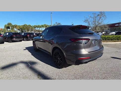 Used 2022 Maserati Levante Modena image 40