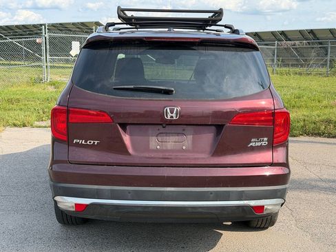 Used 2017 Honda Pilot Elite image 4