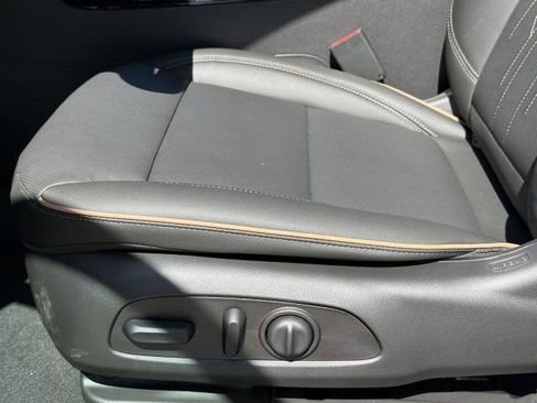 New 2026 Buick Envista Avenir image 18