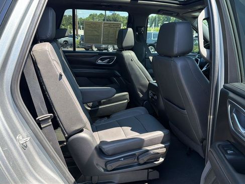 Used 2023 Chevrolet Tahoe Z71 w/ Luxury Package AWD/4WD image 14