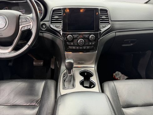 Used 2021 Jeep Grand Cherokee Limited AWD/4WD image 11