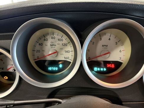 Used 2005 Dodge Magnum R/T image 95