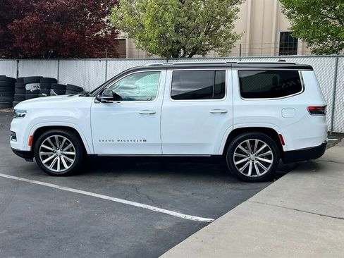 Used 2023 Jeep Grand Wagoneer Series II image 4