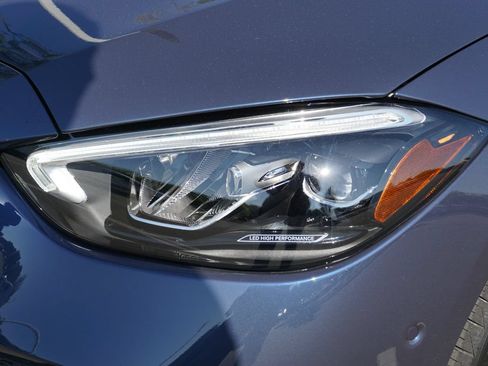 Used 2025 Mercedes-Benz C 300 Sedan image 11
