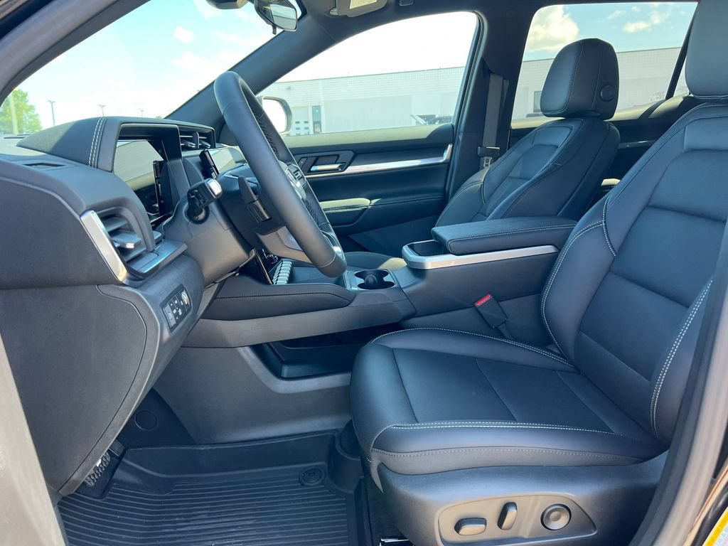 New 2027 GMC Terrain Elevation w/ Elevation Premium Package AWD/4WD image 4