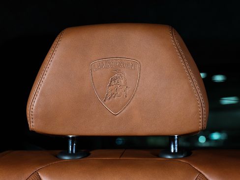 Used 2023 Lamborghini Urus S image 14