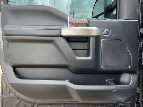 Used 2019 Ford F350 Lariat w/ Lariat Value Package image 33