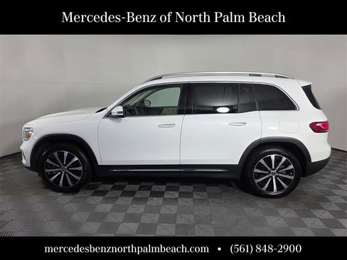 Certified 2022 Mercedes-Benz GLB 250 image 3