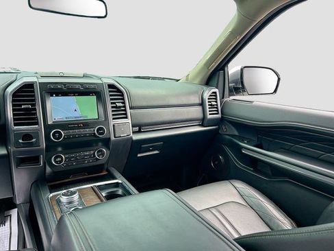 Used 2019 Ford Expedition Platinum AWD/4WD image 32