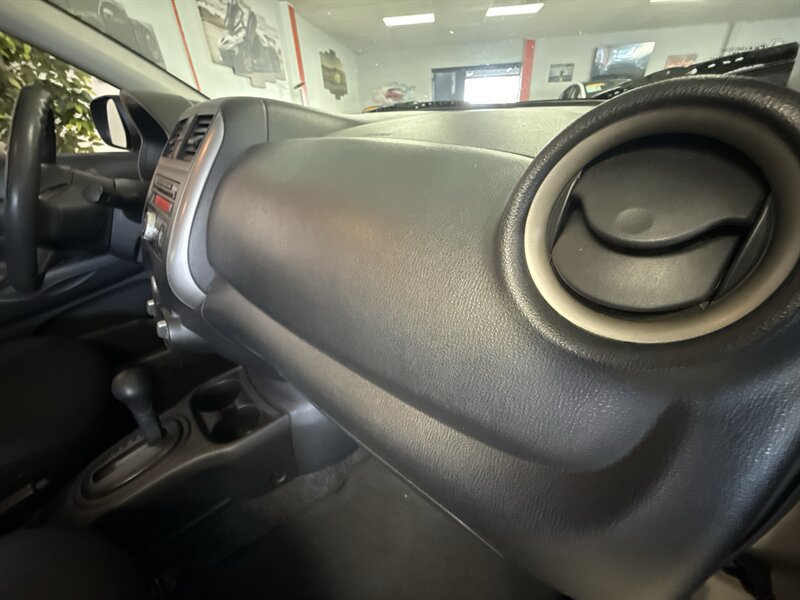 Used 2012 Nissan Versa SV w/ Convenience Pkg FWD image 19
