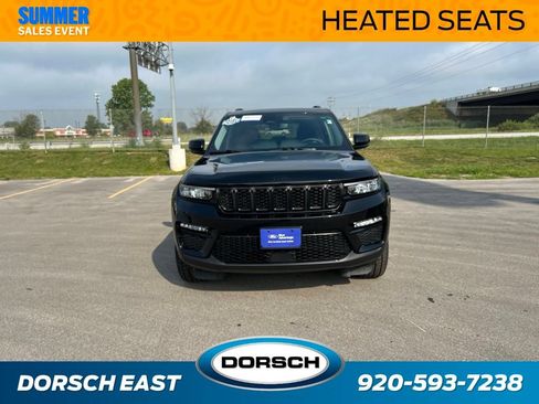 Used 2023 Jeep Grand Cherokee Limited w/ Black Appearance Package AWD/4WD image 3