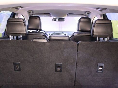 Used 2020 Ford Edge SEL w/ Convenience Package image 16