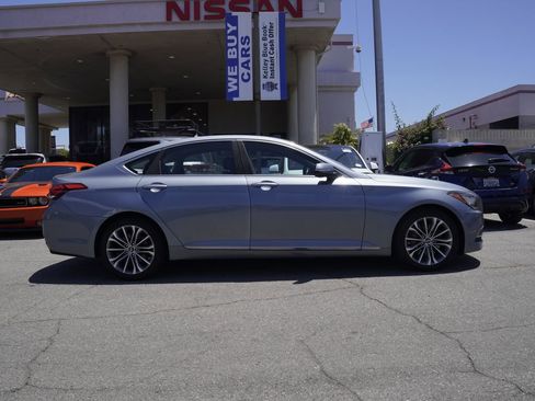 Used 2016 Hyundai Genesis 3.8 RWD image 3