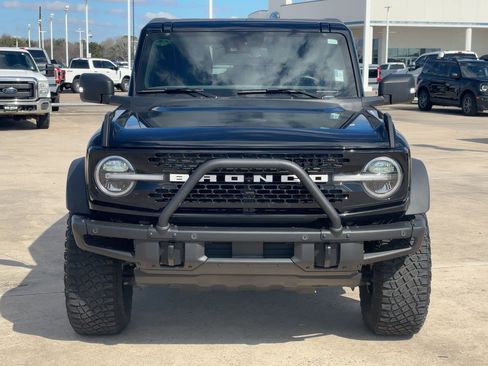 Used 2023 Ford Bronco Wildtrak image 10