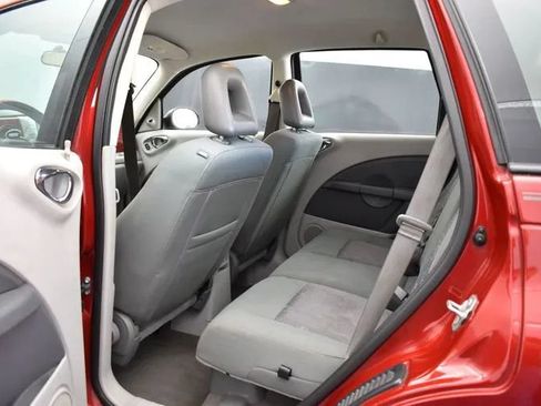 Used 2009 Chrysler PT Cruiser FWD image 15