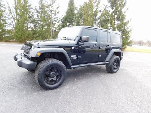 Used 2017 Jeep Wrangler Unlimited Sport w/ Max Tow Package image 7