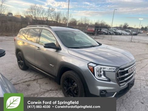 Used 2023 GMC Terrain AT4 image 7