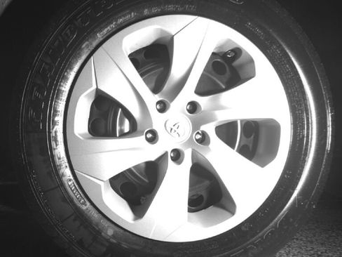 Used 2025 Toyota RAV4 LE AWD/4WD image 9