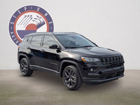 New 2026 Jeep Compass Latitude AWD/4WD image 2