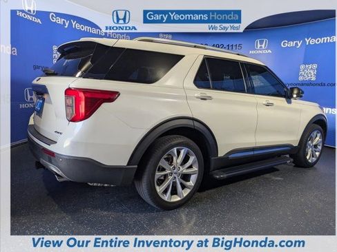 Used 2022 Ford Explorer Platinum w/ Technology Package image 6