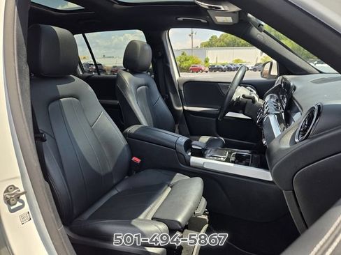 Used 2023 Mercedes-Benz GLB 250 4MATIC image 16
