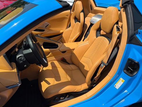 Used 2021 Chevrolet Corvette Stingray Premium Conv w/ Z51 Performance Package RWD image 13