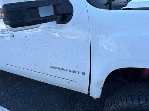 Used 2007 GMC Sierra 2500 SLT w/ Z71 Off-Road Package image 4