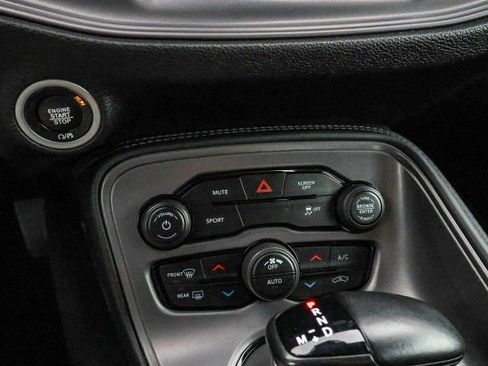 Used 2023 Dodge Challenger SXT image 37