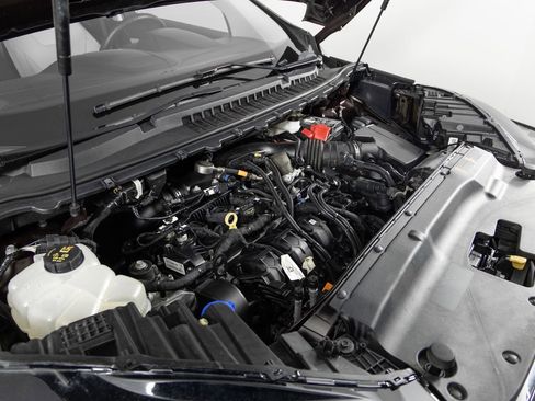 Used 2019 Ford Edge Titanium w/ Equipment Group 301A image 40