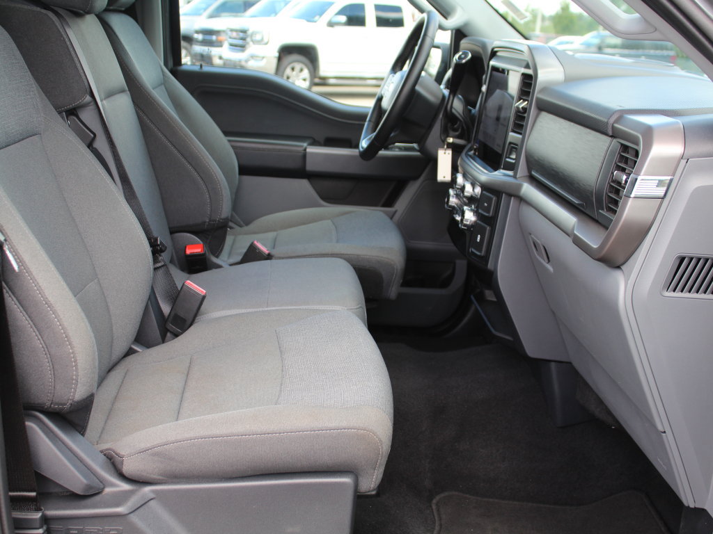 Used 2025 Ford F150 XLT w/ Equipment Group 301A Standard RWD image 13