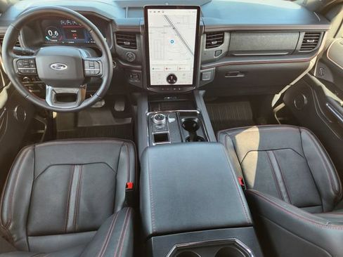 Used 2024 Ford Expedition Limited RWD image 28