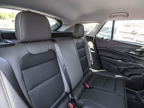 New 2026 Chevrolet Trax ACTIV FWD image 30