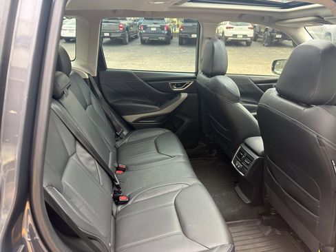 Used 2022 Subaru Forester Limited image 15