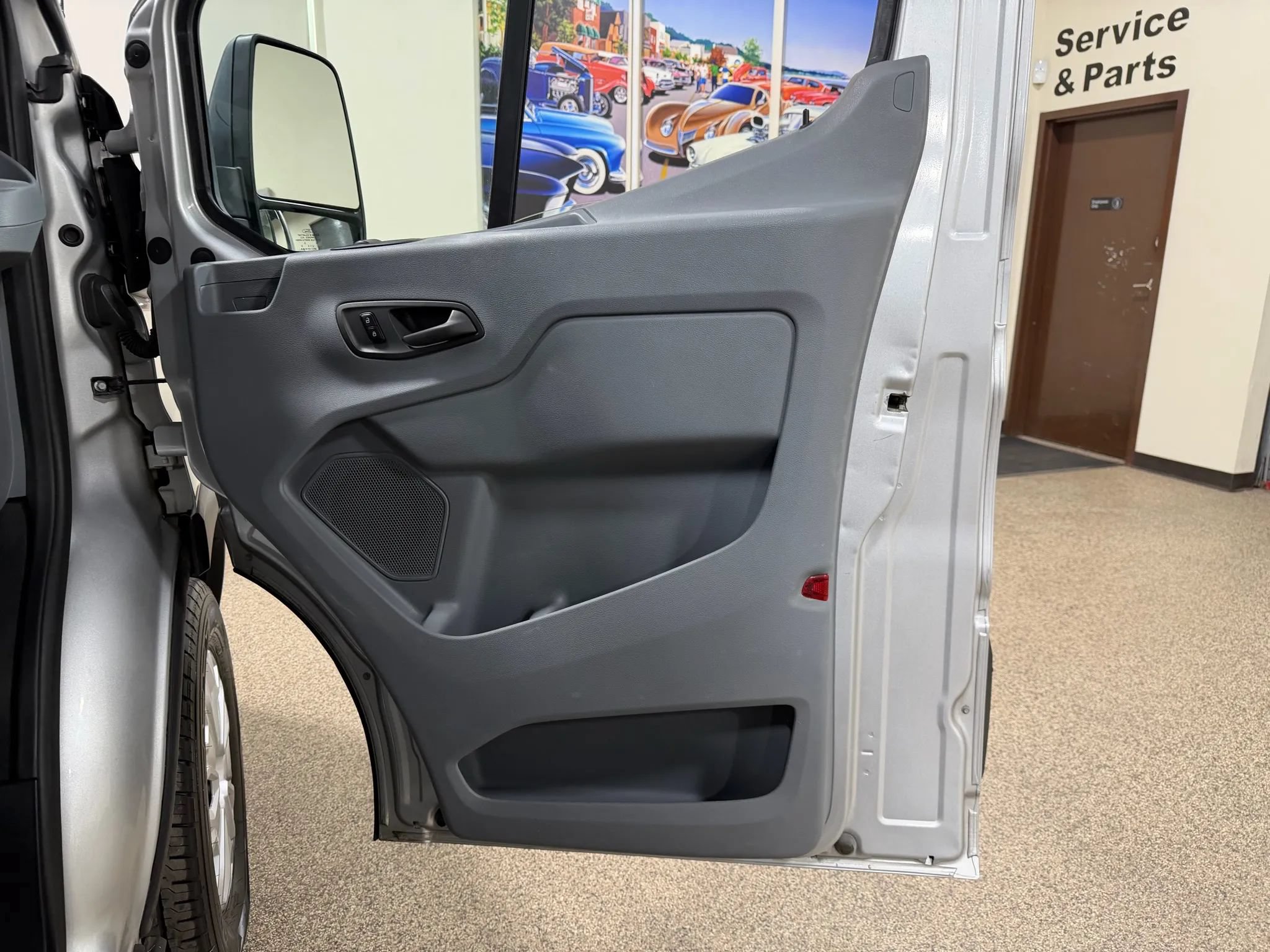 Used 2015 Ford Transit 250 148 Medium Roof RWD image 25
