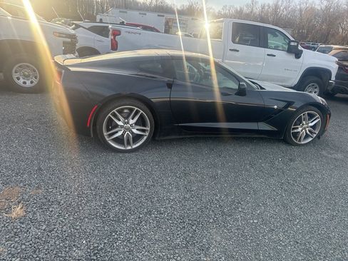 Used 2016 Chevrolet Corvette Stingray Coupe w/ Battery Protection Package image 8