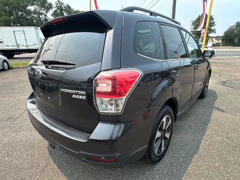 Used 2017 Subaru Forester 2.5i Limited AWD/4WD image 5