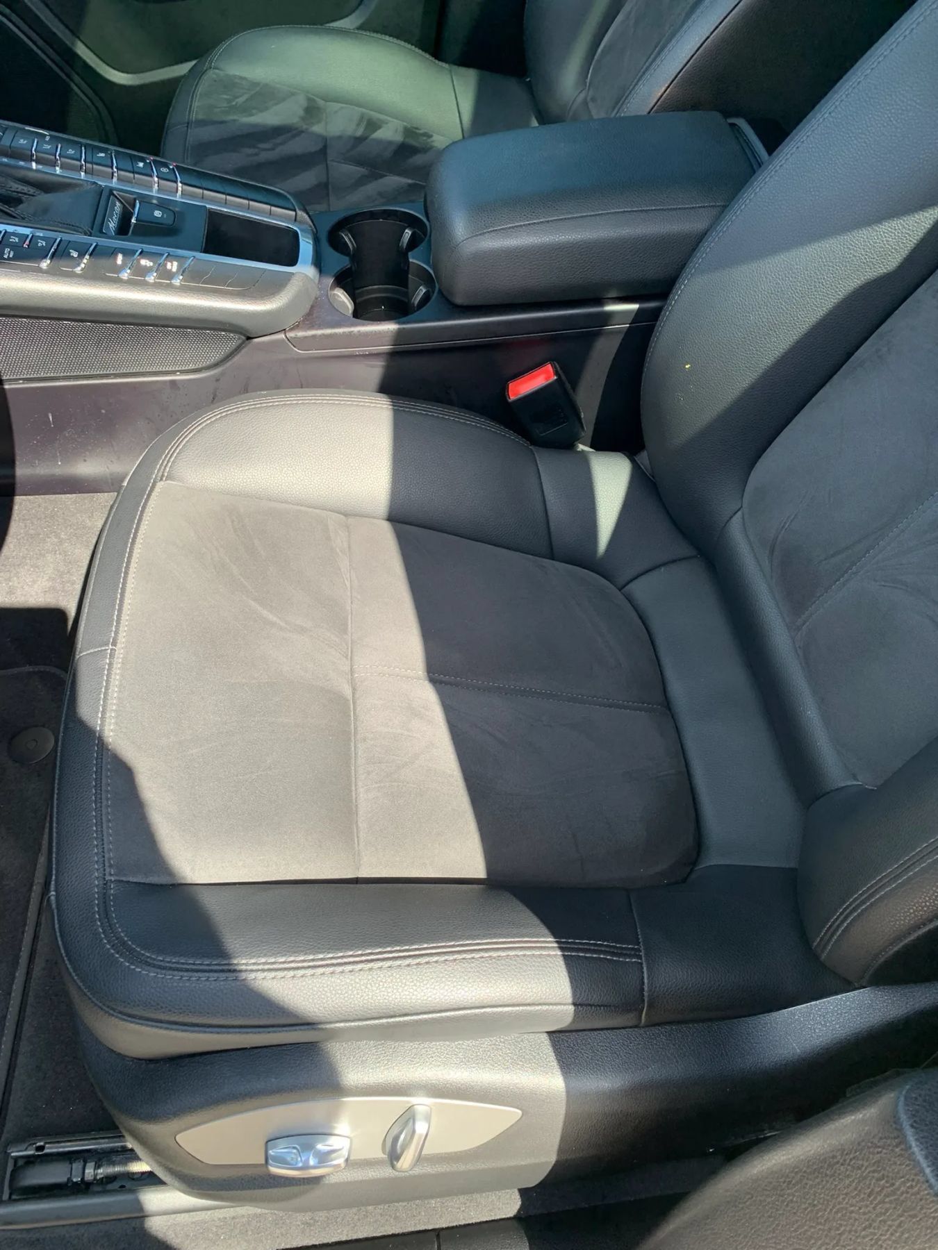 Used 2019 Porsche Macan AWD/4WD image 11