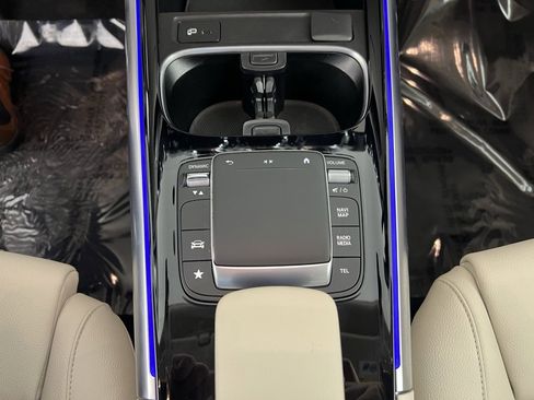 Certified 2023 Mercedes-Benz GLA 250 4MATIC w/ Premium Package image 21