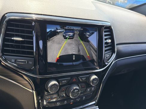 Used 2019 Jeep Grand Cherokee Limited AWD/4WD image 22