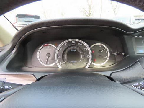 Used 2016 Honda Accord EX-L image 25