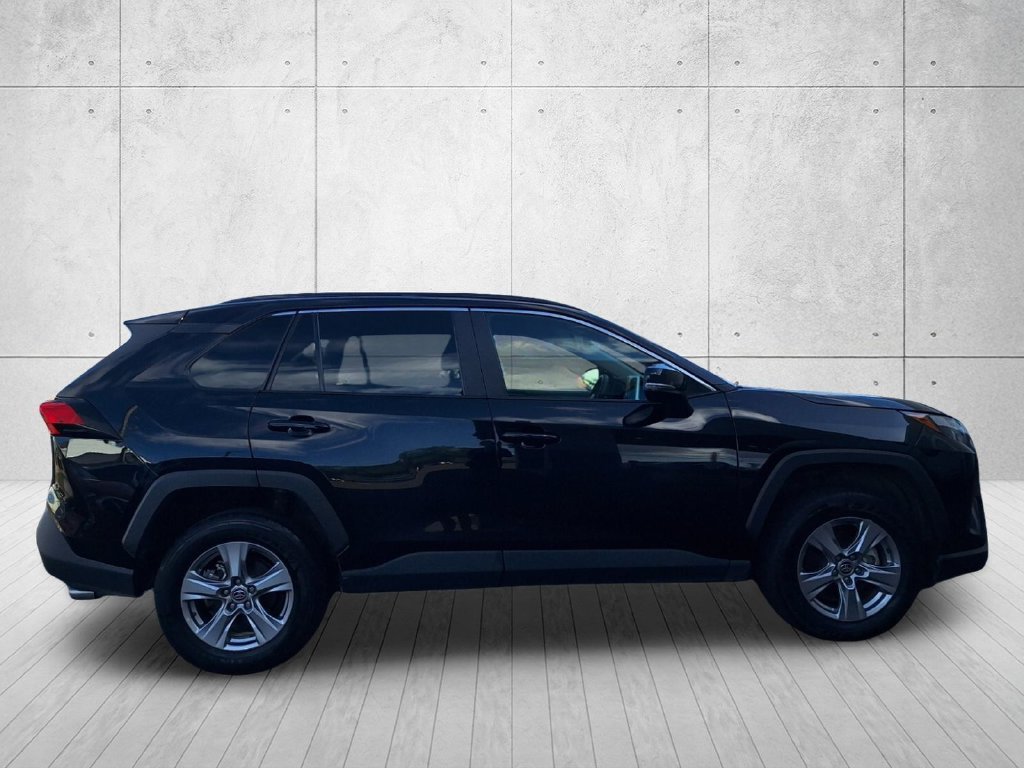 Used 2025 Toyota RAV4 XLE FWD image 4