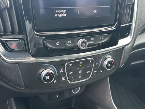 Certified 2023 Chevrolet Traverse LT image 28