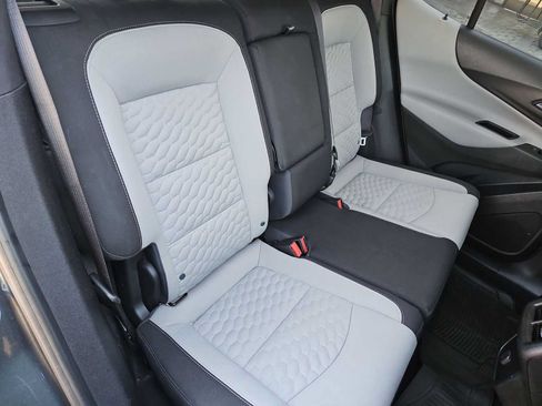 Used 2018 Chevrolet Equinox LT FWD image 34