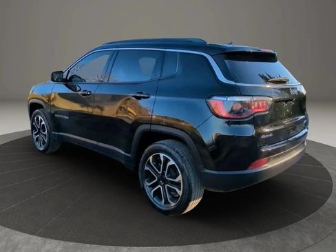Used 2022 Jeep Compass Limited AWD/4WD image 2
