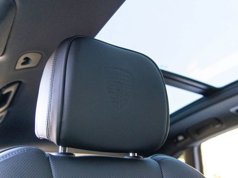 New 2026 Porsche Macan image 61