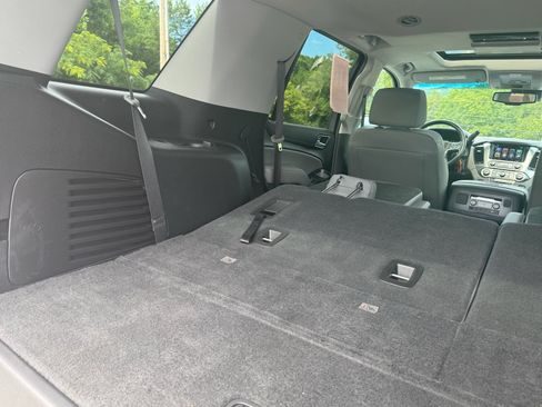 Used 2018 Chevrolet Tahoe LT RWD image 17