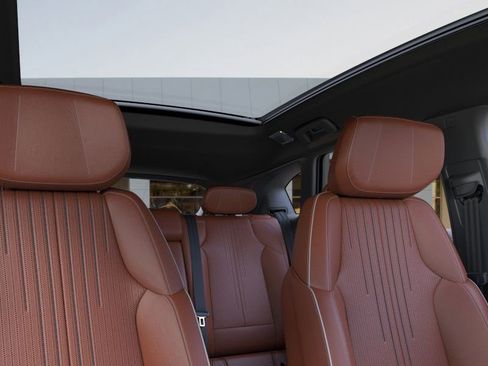 New 2026 Cadillac Optiq Luxury 2 image 24