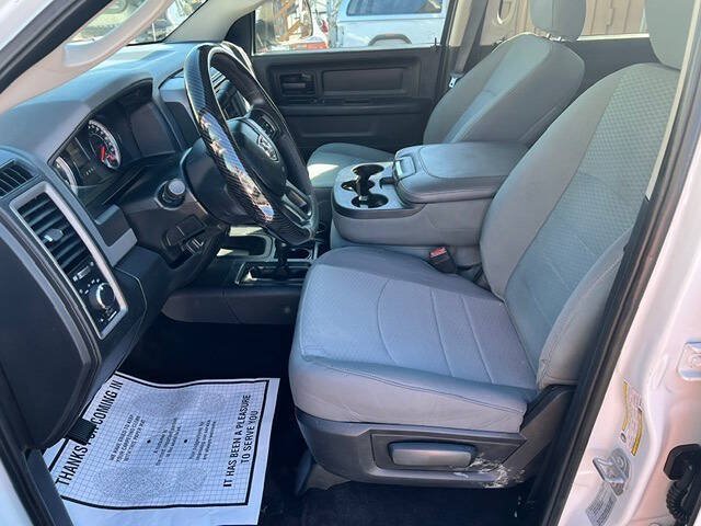 Used 2016 RAM 3500 Tradesman w/ Chrome Appearance Group AWD/4WD image 14
