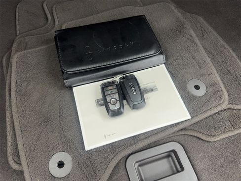 Used 2022 Lincoln Nautilus Reserve image 79